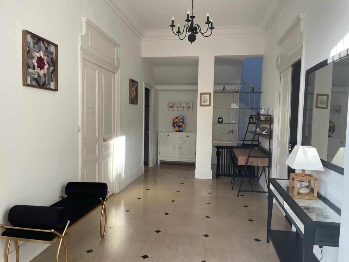 Les Hotes D'Eloise Laon Exterior foto